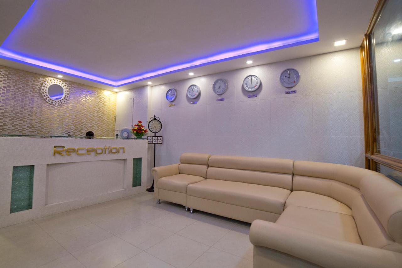 Aishwarya Le Royal Otel Maisur Dış mekan fotoğraf